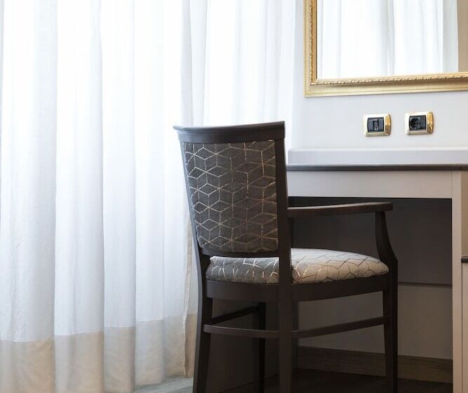 اتاق استاندارد سه نفره, Mokinba Hotels Baviera