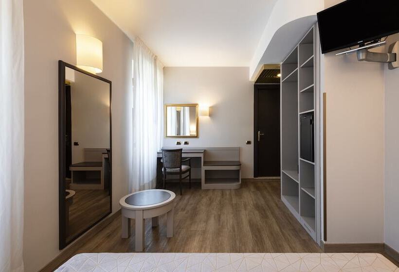 标准三人间, Mokinba Hotels Baviera