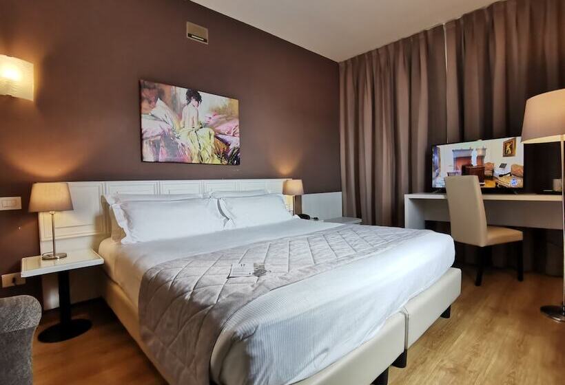 اتاق سوپریور, President