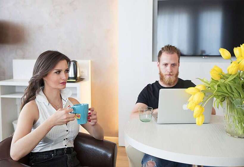 سوییت جونیور, President