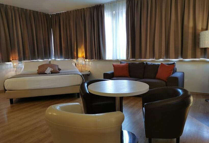 سوییت جونیور, President