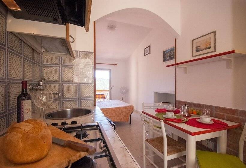 Escritório Estándar, Residence La Valdana