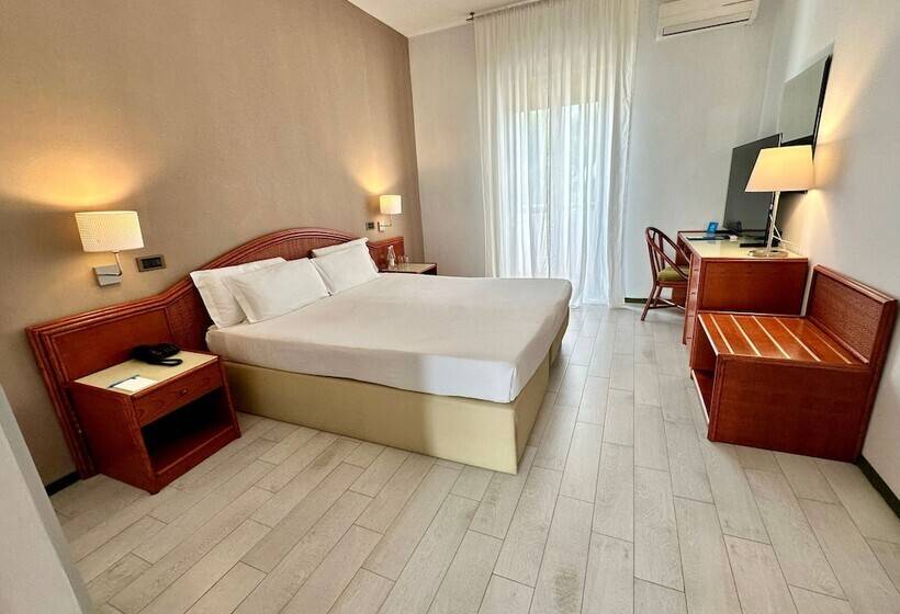 اتاق استاندارد, Riva Del Sole