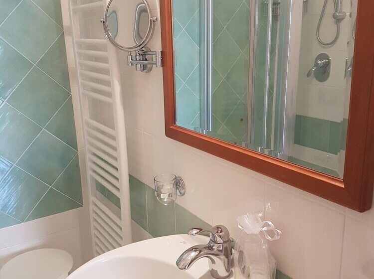 Номер Стандарт, San Pietro