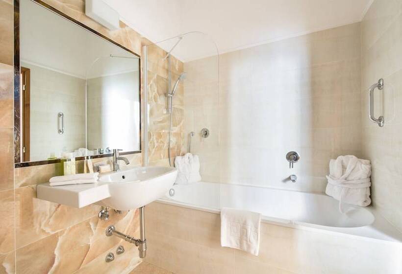 اتاق راحتی یک تخته, Silla