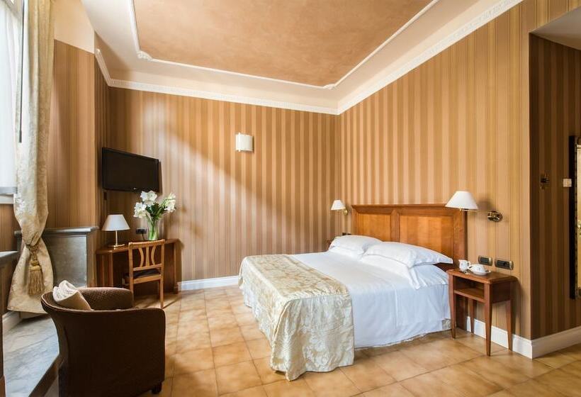 اتاق راحتی, Silla