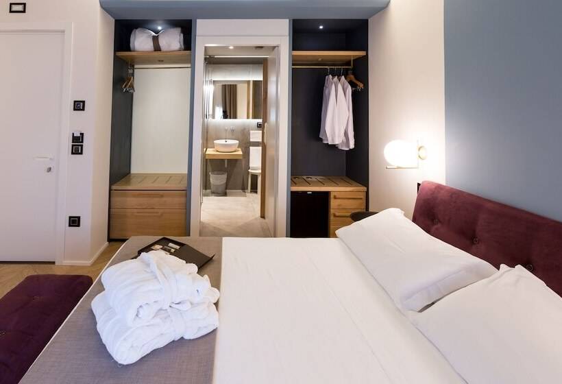 اتاق پرمیوم, Silla