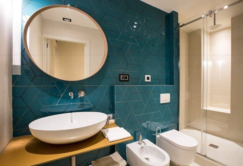 اتاق پرمیوم, Silla