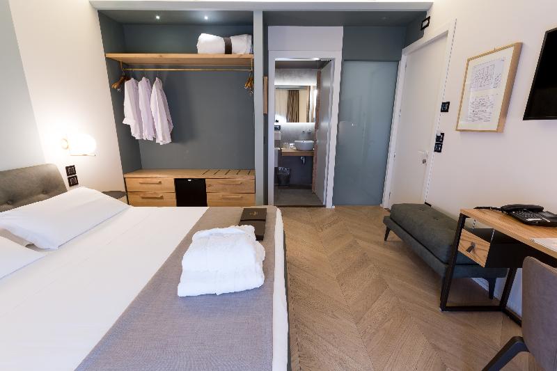 اتاق پرمیوم, Silla