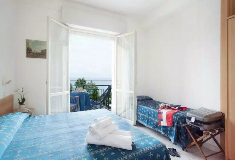 Triple Room Sea View, Sporting