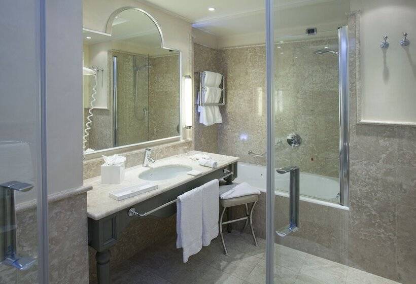 اتاق استاندارد سه نفره, Starhotels Tuscany