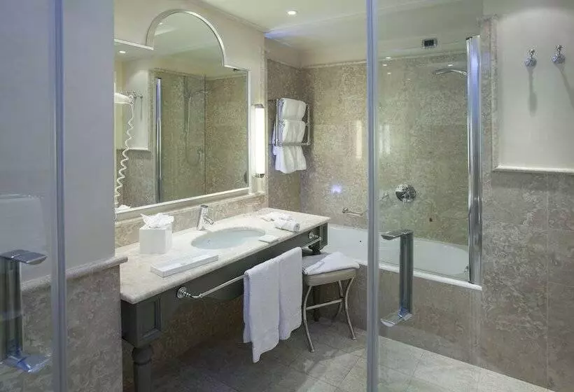 اتاق استاندارد سه نفره, Starhotels Tuscany