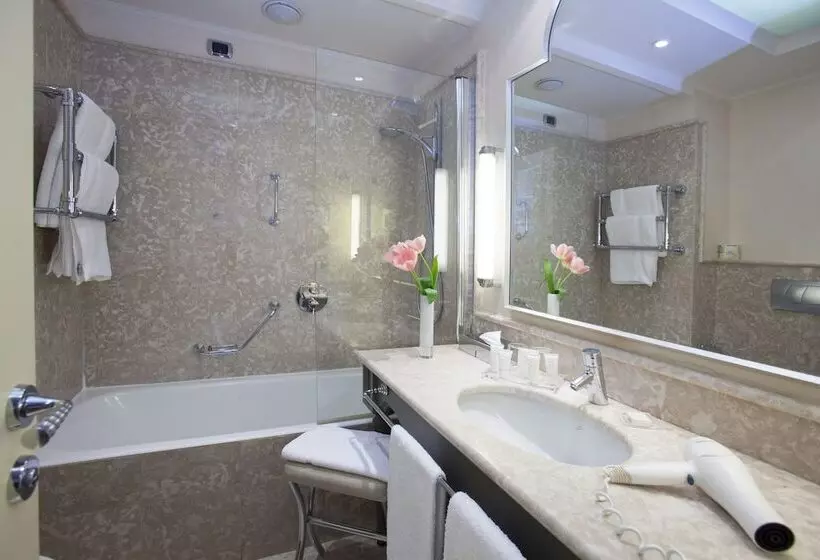 اتاق استاندارد سه نفره, Starhotels Tuscany