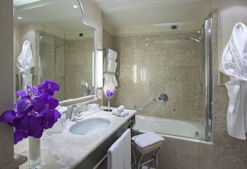 سوییت جونیور, Starhotels Tuscany