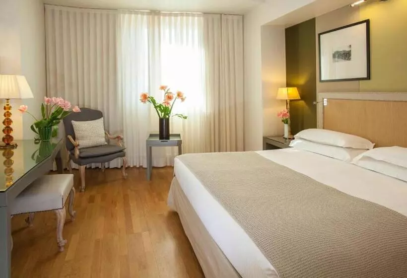 اتاق استاندارد تودرتو, Starhotels Tuscany