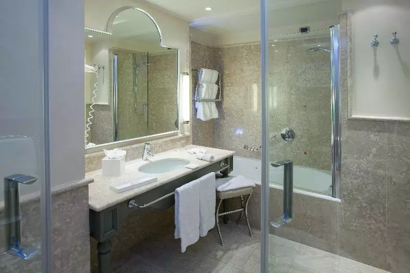 اتاق استاندارد سه نفره, Starhotels Tuscany