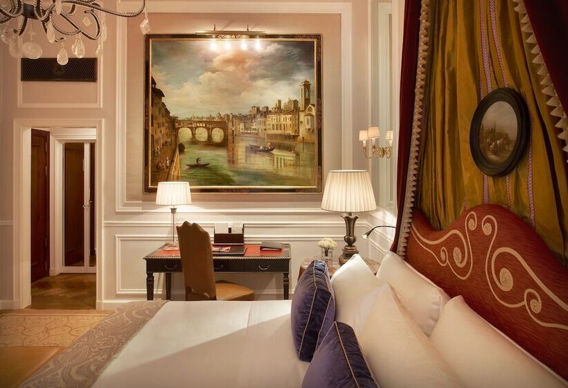 Delüks Oda, The St. Regis Florence