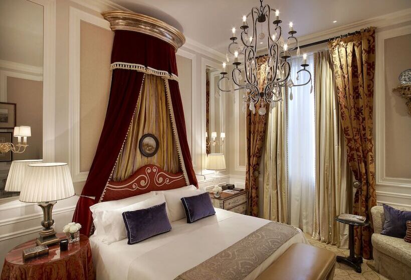 Delüks Oda, The St. Regis Florence