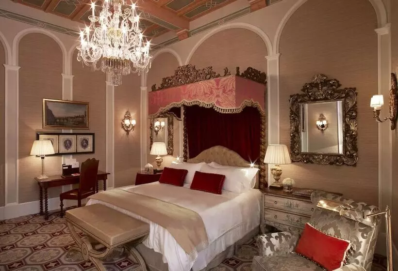 اتاق پرمیوم, The St. Regis Florence