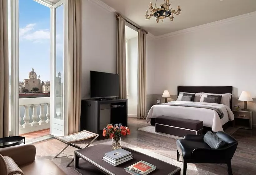 سوئیت با چشم‌انداز رودخانه, The St. Regis Florence
