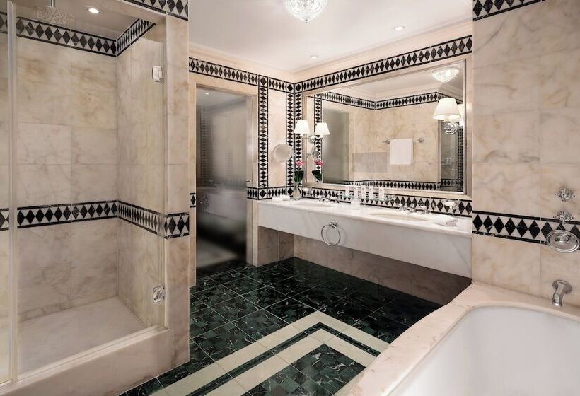 Kral Dairesi, The St. Regis Florence