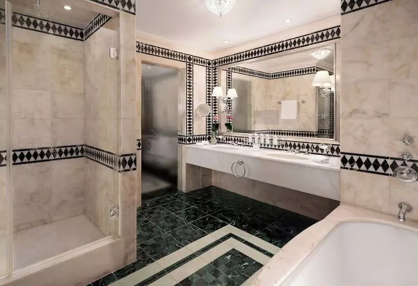 سوئیت رویال, The St. Regis Florence