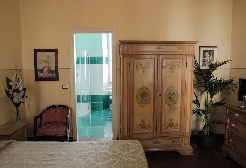 اتاق کلاسیک, Villa Liana