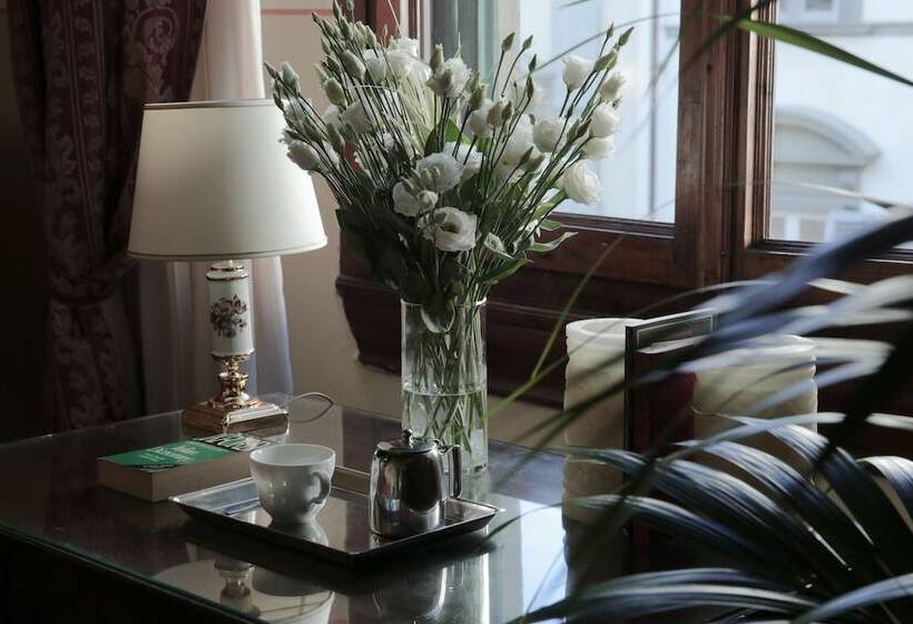 اتاق استاندارد سه نفره, Villa Liana