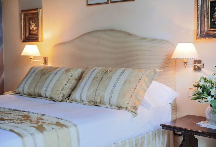 اتاق لوکس, Villa Liana