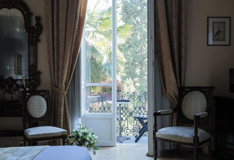 اتاق لوکس, Villa Liana