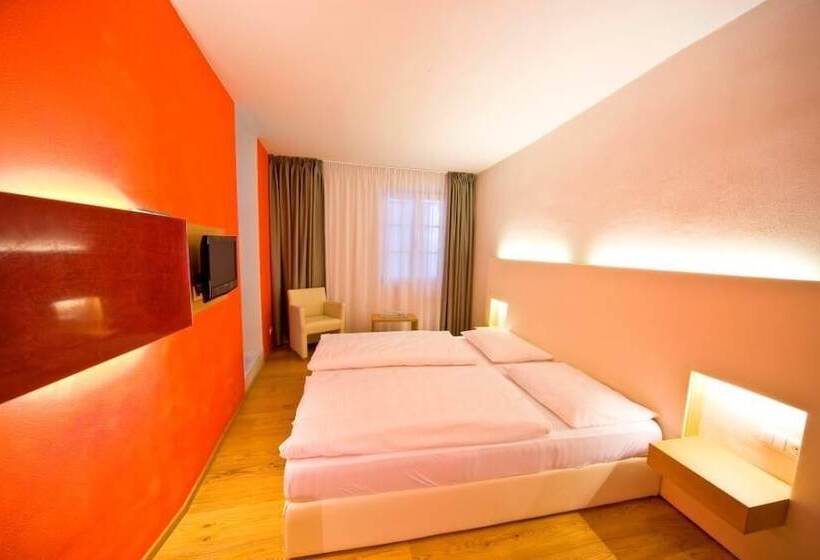 חדר סטנדרט יחיד, Goldener Stern