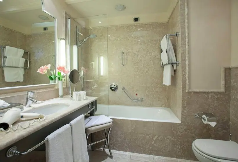اتاق استاندارد سه نفره, Starhotels Tuscany