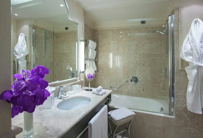 سوییت جونیور, Starhotels Tuscany