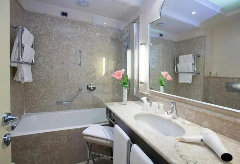 اتاق استاندارد تودرتو, Starhotels Tuscany