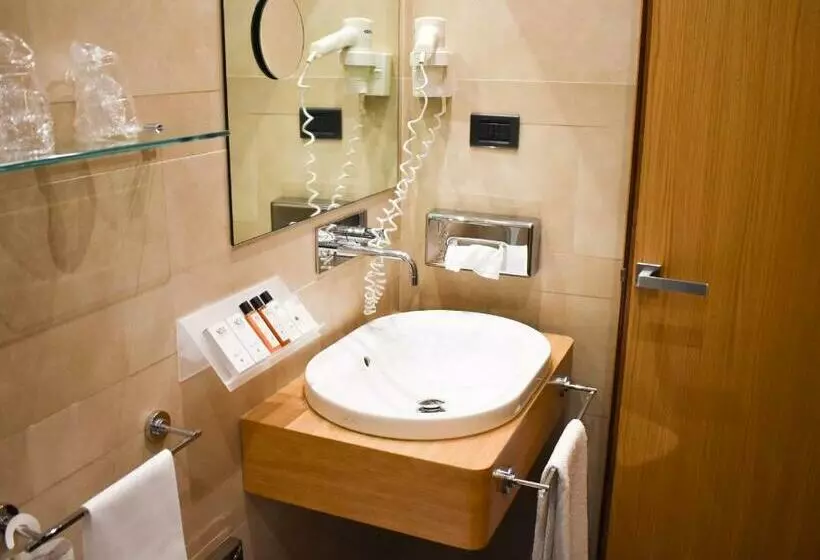 スタンダードシングルルーム, Hilton Garden Inn Rome Colosseum