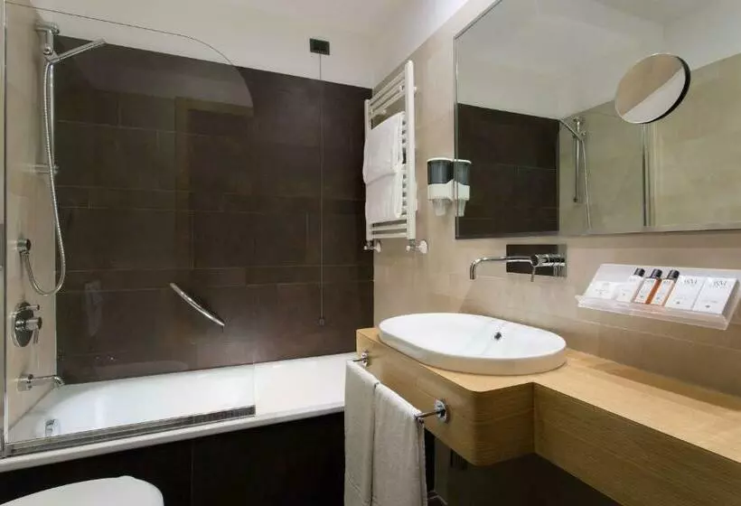 エコノミールーム, Hilton Garden Inn Rome Colosseum
