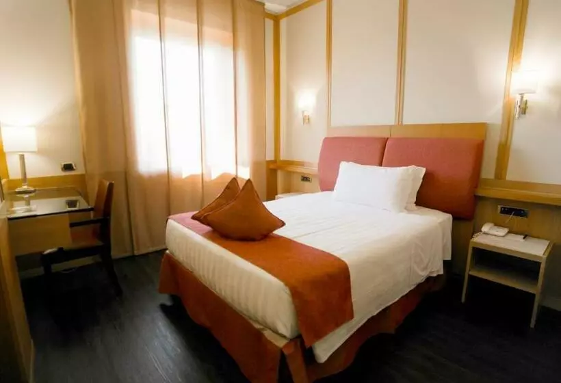 エコノミールーム, Hilton Garden Inn Rome Colosseum