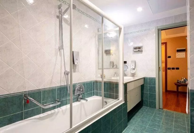 اتاق خانوادگی, Best Western Air Hotel Linate