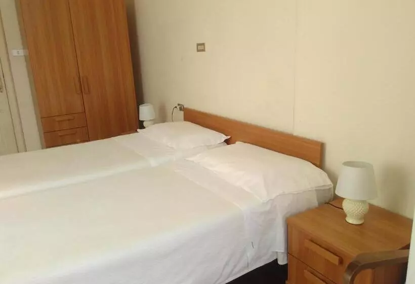 اتاق استاندارد با چشمانداز دریا, Albergo Bandoni