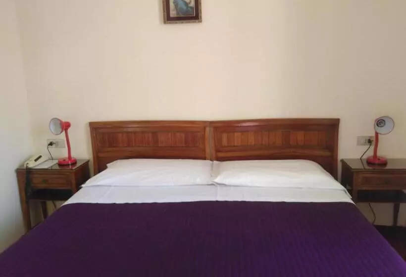 اتاق استاندارد با چشمانداز دریا, Albergo Bandoni