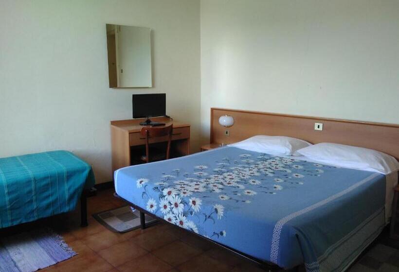 Номер Стандарт Трехместный, Albergo Bandoni