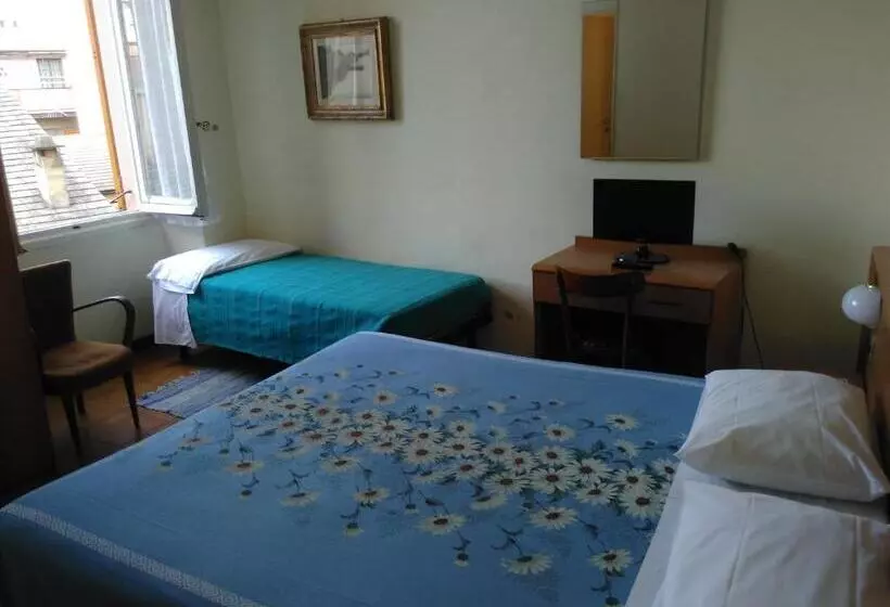 اتاق استاندارد سه نفره, Albergo Bandoni