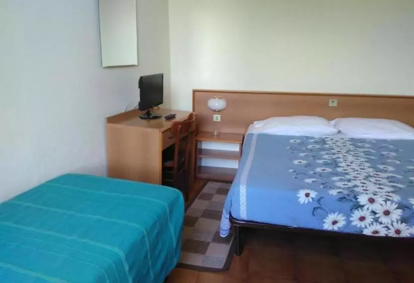 اتاق استاندارد سه نفره, Albergo Bandoni