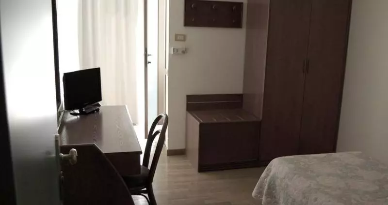 Standard Yhden Hengen Huone, Altamira