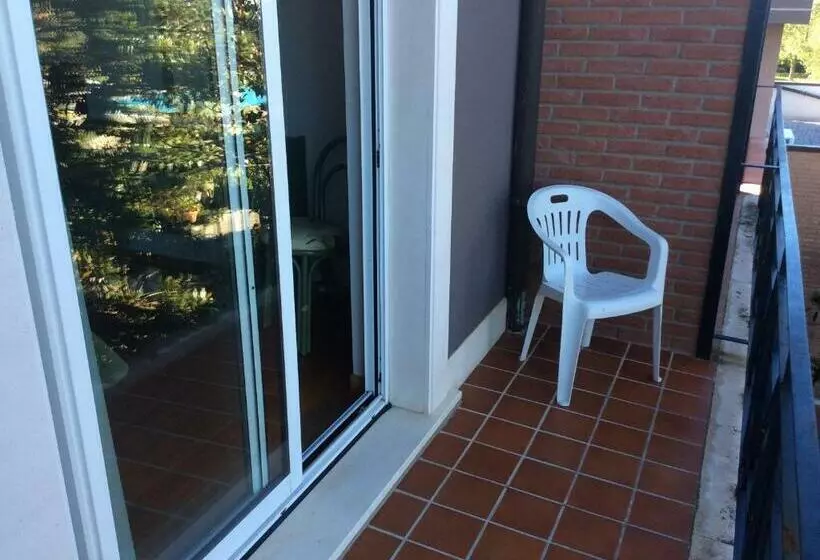 Standard Yhden Hengen Huone, Altamira
