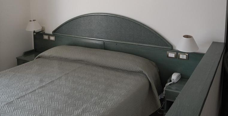 غرفة قياسية, Altamira