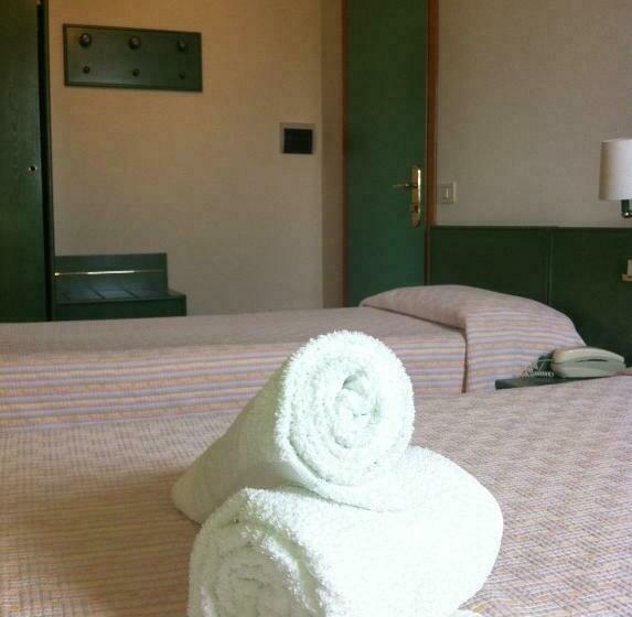 غرفة قياسية ثلاثية, Altamira