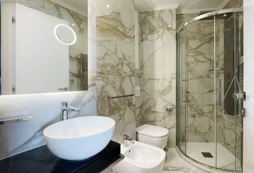 اتاق کلاسیک یک تخته, Ambasciatori