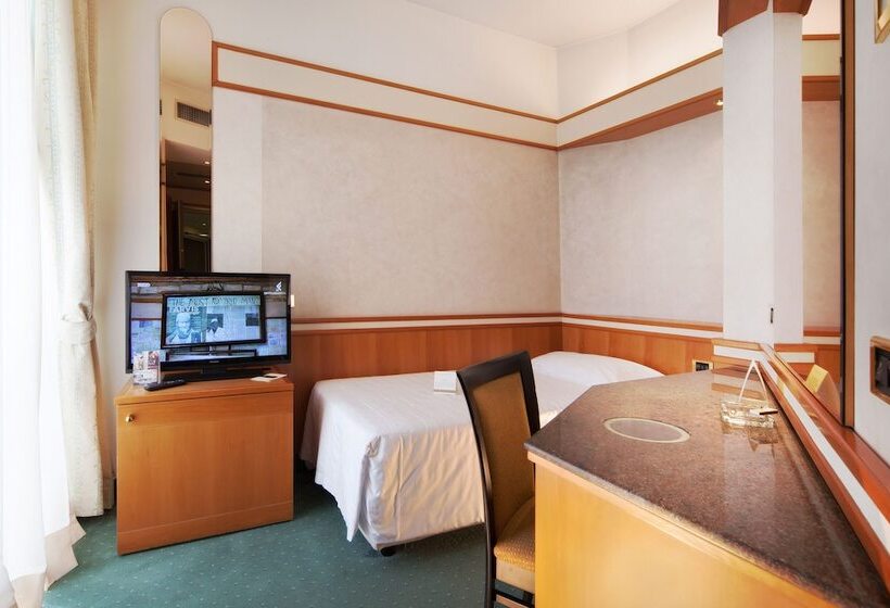 اتاق کلاسیک یک تخته, Ambasciatori