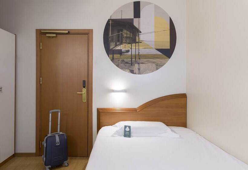 Cameră Standard Individuală, B&b Hotel Pescara